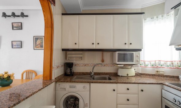 Resale - Apartment - Torrevieja - Playa del cura