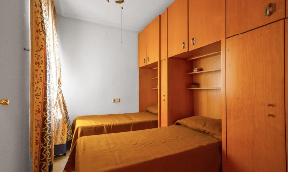 Resale - Apartment - Torrevieja - Playa del cura