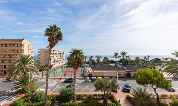 Resale - Apartment - Torrevieja - La Mata