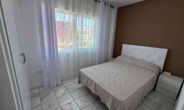 Resale - Bungalow - Torrevieja - Aguas Nuevas