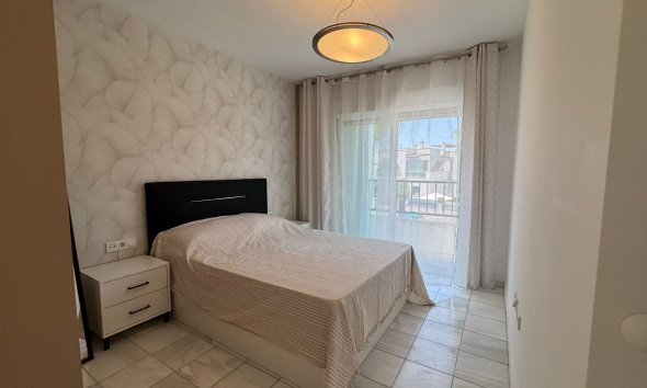 Resale - Bungalow - Torrevieja - Aguas Nuevas