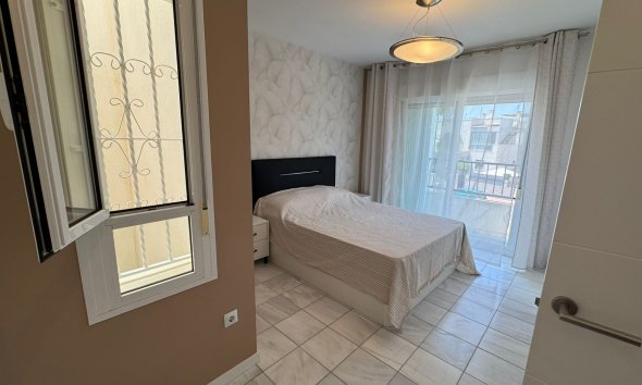 Resale - Bungalow - Torrevieja - Aguas Nuevas