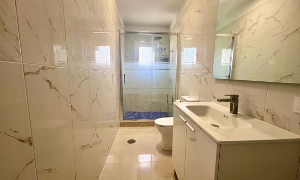 Rynek Wtórny - Willa - La Mata