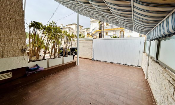 Resale - Villa - Torrevieja - La Mata