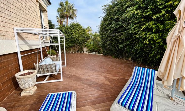 Resale - Villa - Torrevieja - La Mata