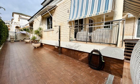 Resale - Villa - Torrevieja - La Mata