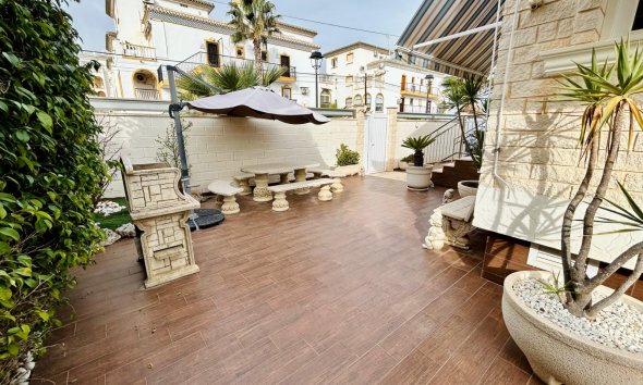 Resale - Villa - Torrevieja - La Mata