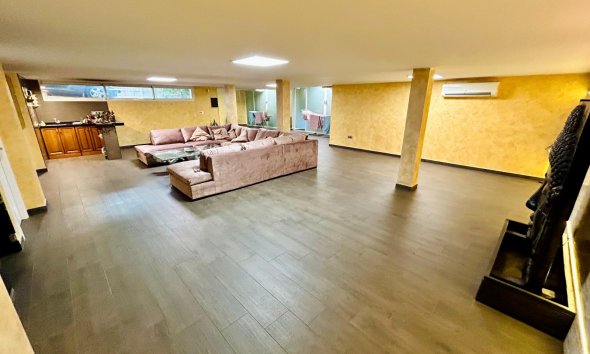 Resale - Villa - Torrevieja - La Mata