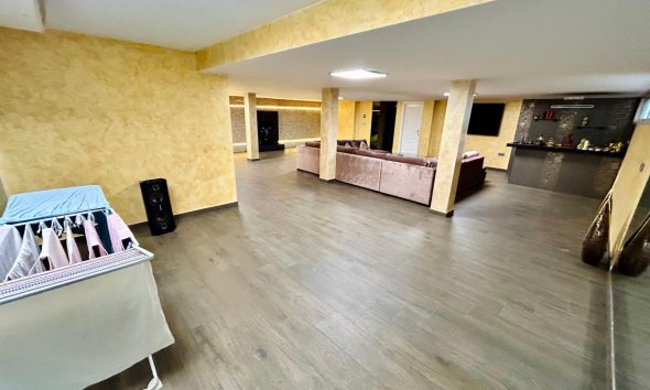 Resale - Villa - Torrevieja - La Mata