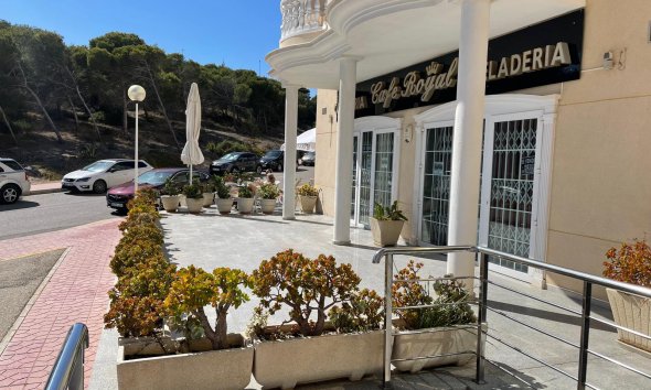 Resale - Commercial premises / Commercial unit / Retail space - Guardamar del Segura - Guardamar Playa