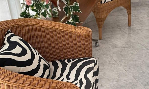 Resale - Commercial premises / Commercial unit / Retail space - Guardamar del Segura - Guardamar Playa