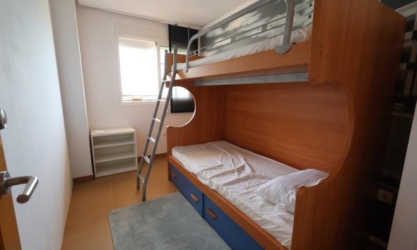 Resale - Duplex / Two-storey apartment - Pilar de la Horadada - Mil Palmeras