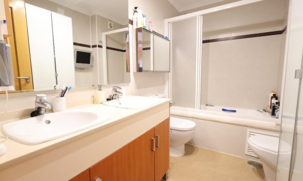 Resale - Duplex / Two-storey apartment - Pilar de la Horadada - Mil Palmeras