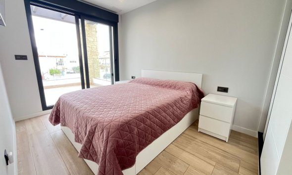 Reventa - Villa - Orihuela Costa - Playa Flamenca