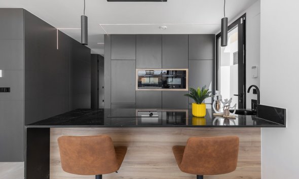 Resale - Villa - Torrevieja - El Chaparral