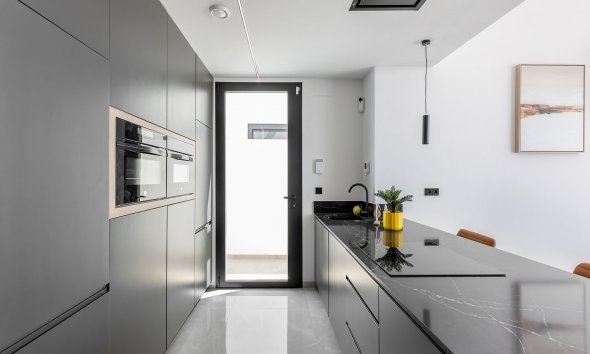 Resale - Villa - Torrevieja - El Chaparral