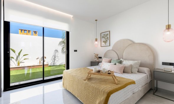 Resale - Villa - Torrevieja - El Chaparral