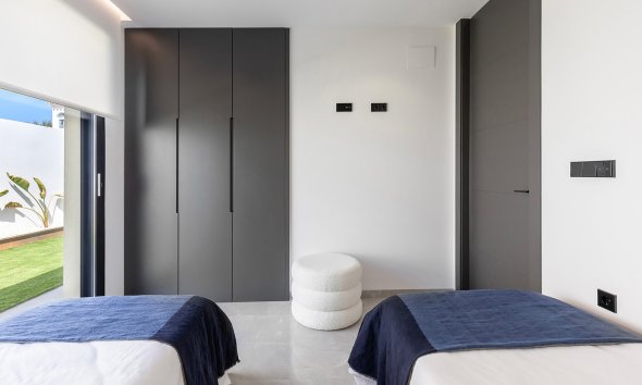 Resale - Villa - Torrevieja - El Chaparral