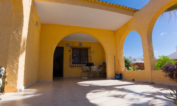 Resale - Villa - La Siesta - El Salado - Torreta - La Siesta