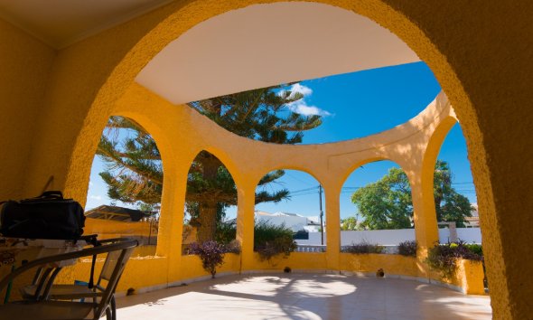 Resale - Villa - La Siesta - El Salado - Torreta - La Siesta