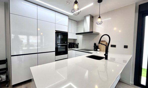 Reventa - Villa - Orihuela Costa - Playa Flamenca