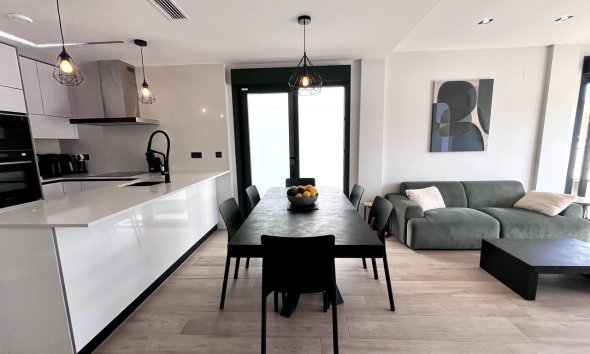 Reventa - Villa - Orihuela Costa - Playa Flamenca