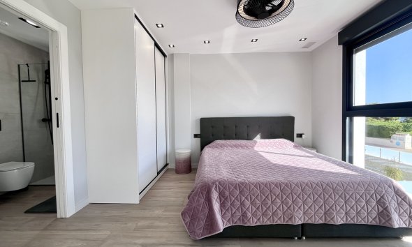 Reventa - Villa - Orihuela Costa - Playa Flamenca