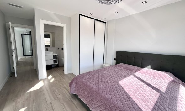 Reventa - Villa - Orihuela Costa - Playa Flamenca