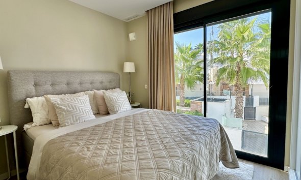 Resale - Villa - Orihuela Costa - Lomas de Cabo Roig