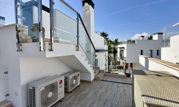 Resale - Villa - Orihuela Costa - Lomas de Cabo Roig