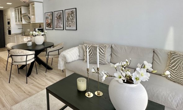 Resale - Villa - Orihuela Costa - Lomas de Cabo Roig