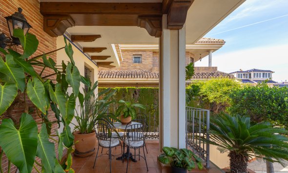 Resale - Villa - Torrevieja - La Veleta