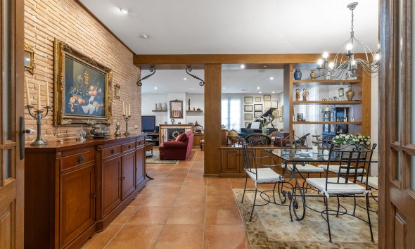 Resale - Villa - Torrevieja - La Veleta