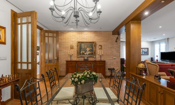 Resale - Villa - Torrevieja - La Veleta