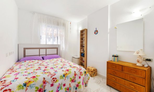 Resale - Apartment - Torrevieja - Centro