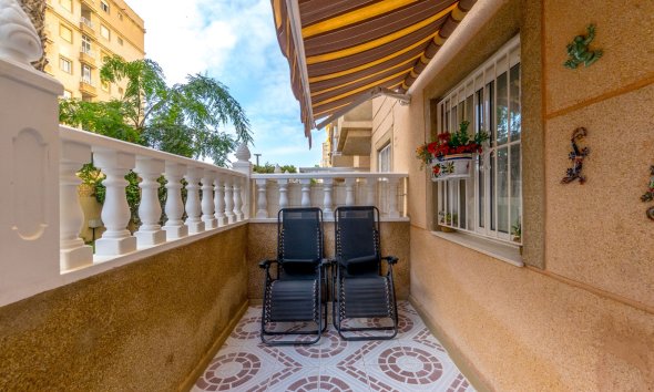 Resale - Apartment - Torrevieja - Centro