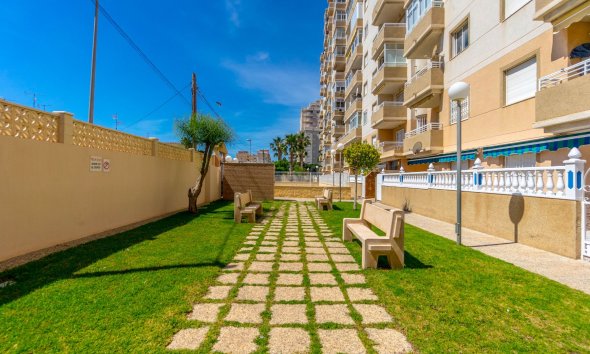 Resale - Apartment - Torrevieja - Centro