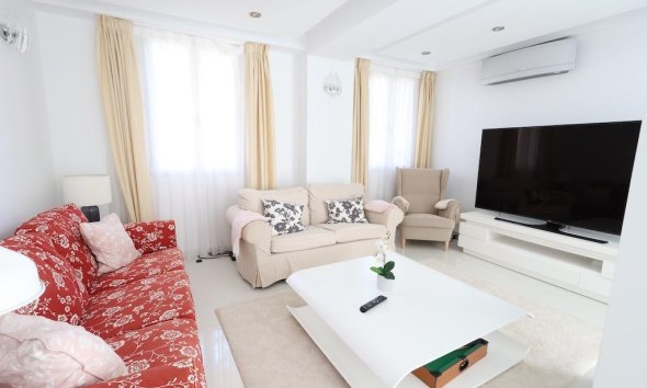 Resale - Villa - Orihuela Costa - Costa blanca