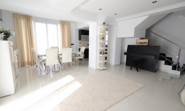 Resale - Villa - Orihuela Costa - Costa blanca