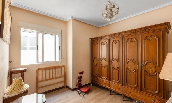 Resale - Apartment - Torrevieja - Estacion de autobuses