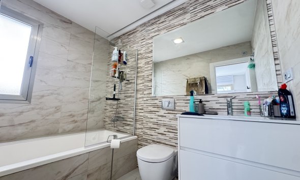 Resale - Villa - Orihuela Costa - Villamartin