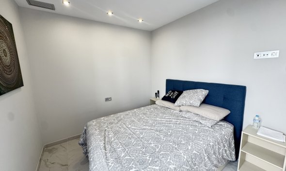 Resale - Villa - Orihuela Costa - Villamartin