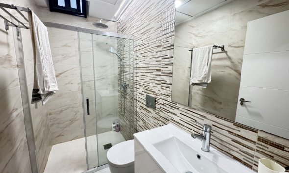 Resale - Villa - Orihuela Costa - Villamartin