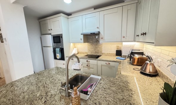 Resale - Apartment - Orihuela Costa - Cabo Roig