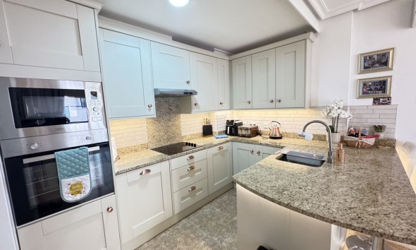 Resale - Apartment - Orihuela Costa - Cabo Roig