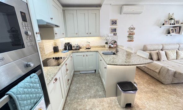 Resale - Apartment - Orihuela Costa - Cabo Roig