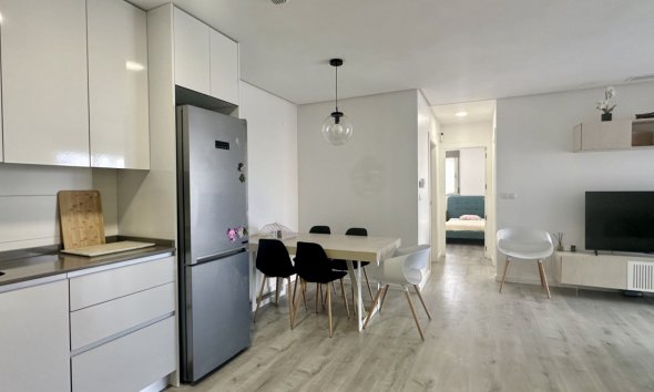 Resale - Apartment - Orihuela Costa - Villamartín