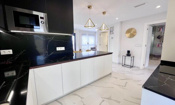 Reventa - Apartamento - San Miguel de Salinas