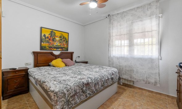 Resale - Villa - Torrevieja - Los balcones