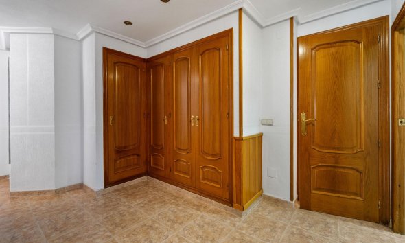 Resale - Villa - Torrevieja - Los balcones